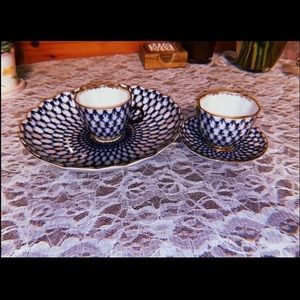 Lomonosov Russia tulip cobalt net tea cup set